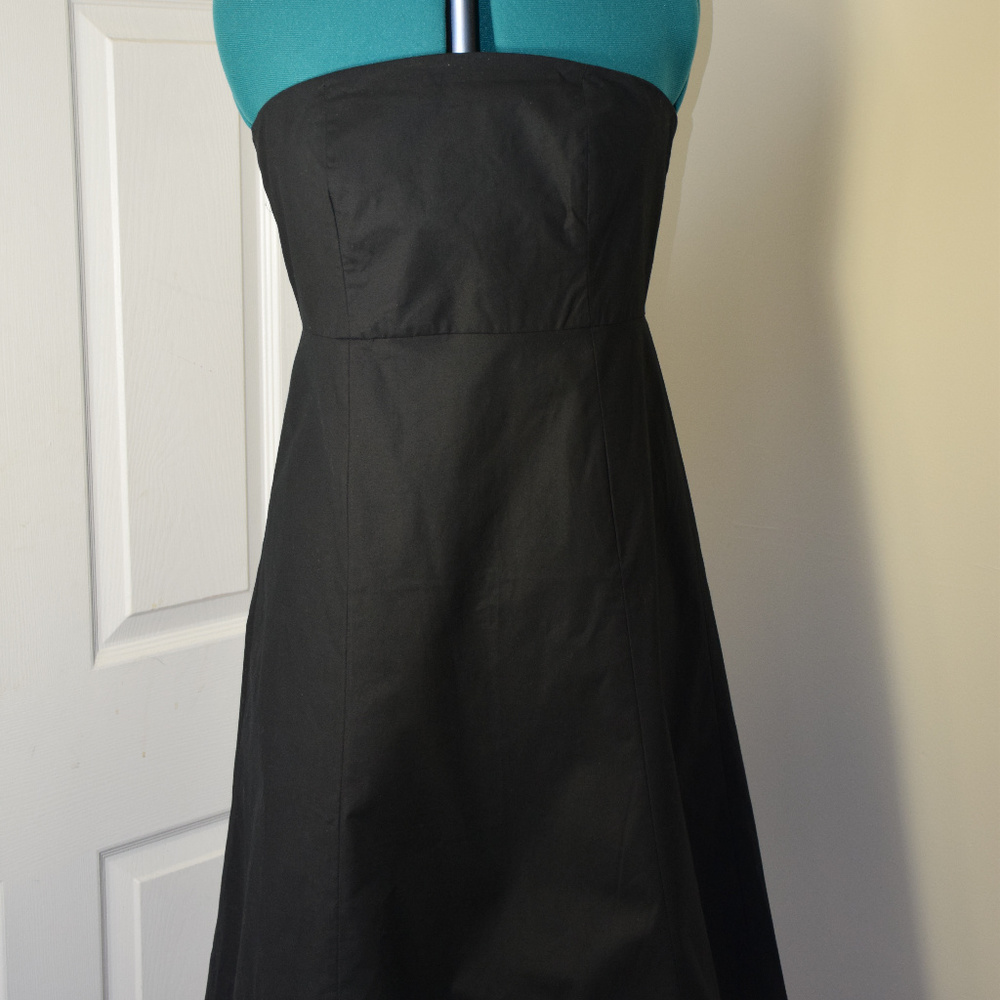 NEVER WORN GAP Strapless black dress